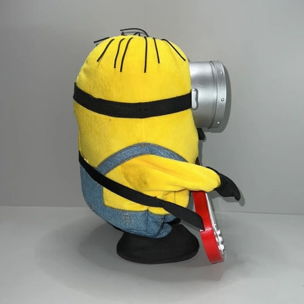 Minions Despicable Me animated toy guitar playing musical Rock n Roll Stuart. - Picture 5 of 9